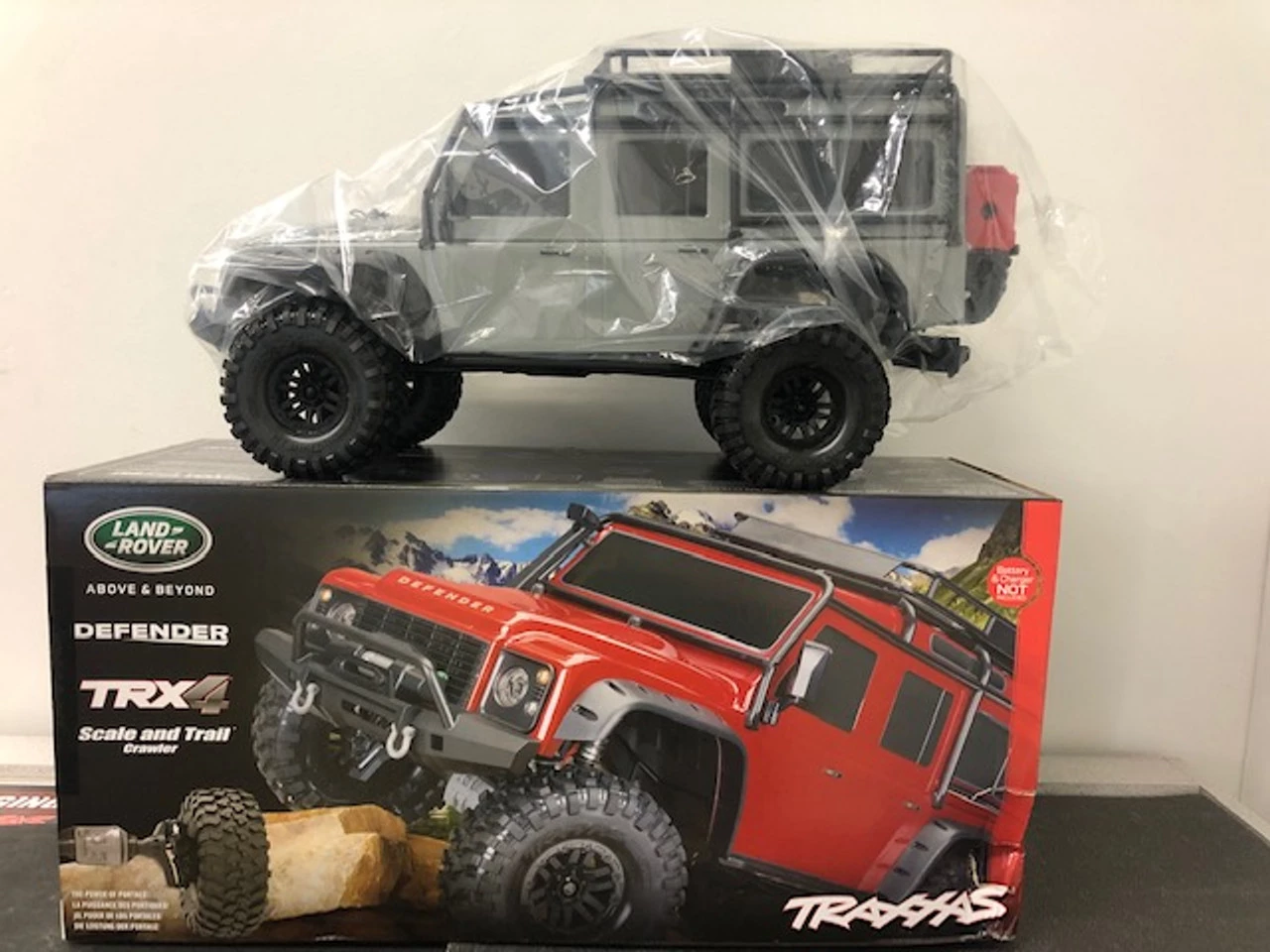 Silver__13478.1637706162.jpg Traxxas TRX-4 Trail RC 4x4 Crawler RTR w//Land Rover Defender Body - OPEN BOX NEW -Rcsuper outlet shop Silver 13478.1637706162